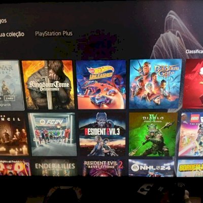 Conta PS5 330 Jogos na Biblioteca + acesso a PS Plus com vencimento em dezembro