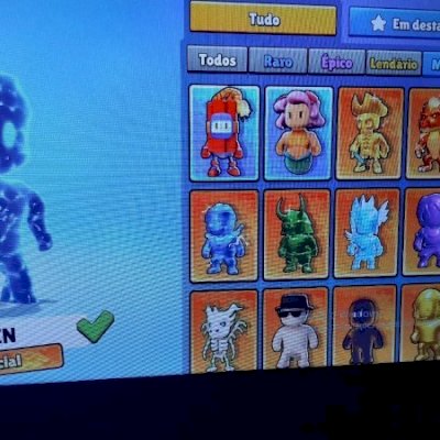 VENDO CONTA!!!!! Está lotada de skins e especiais