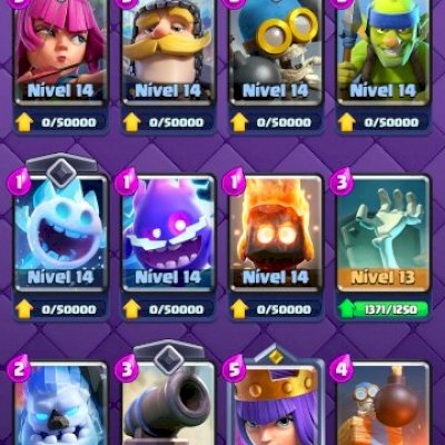 Conta 3 anos, caminho das lendas grande campeã, 20 cartas lvl 15, 52 lvl 14. 