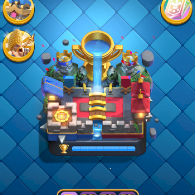 VENDO CONTA DE CLASH ROYALE MUITO UPADA COM MUITAS EVOLUÇÕES 