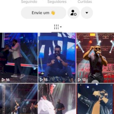 Vendo conta do tik Tok bem engajada 