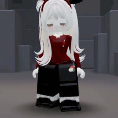 Vende-se conta de roblox focada no feminino 