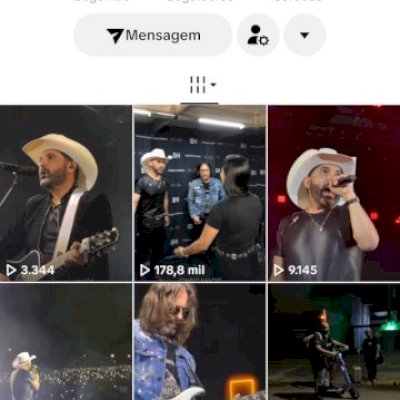 Vendo conta do tik Tok bem engajada 