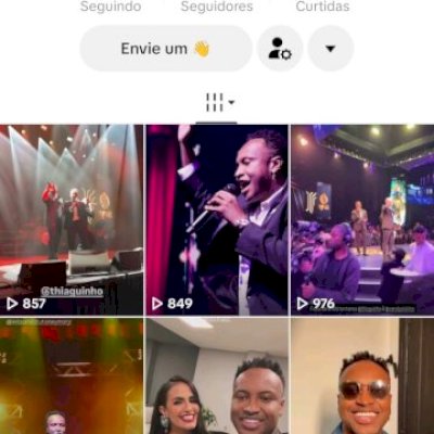 Vendo conta do tik Tok bem engajada 
