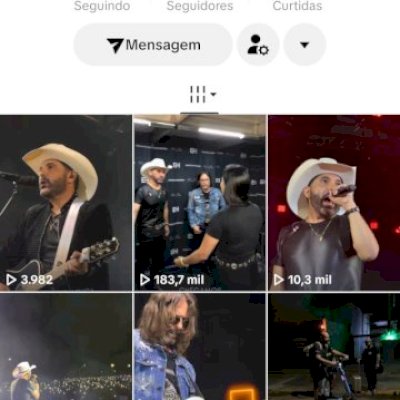 Vendo conta do tik Tok bem engajada 
